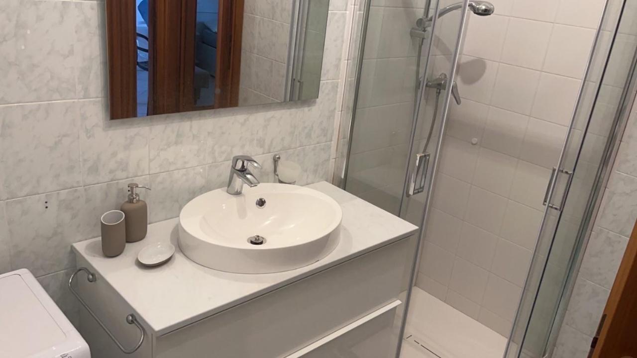 Green Apartment And Pools Дезенцано-дель-Гарда Екстер'єр фото